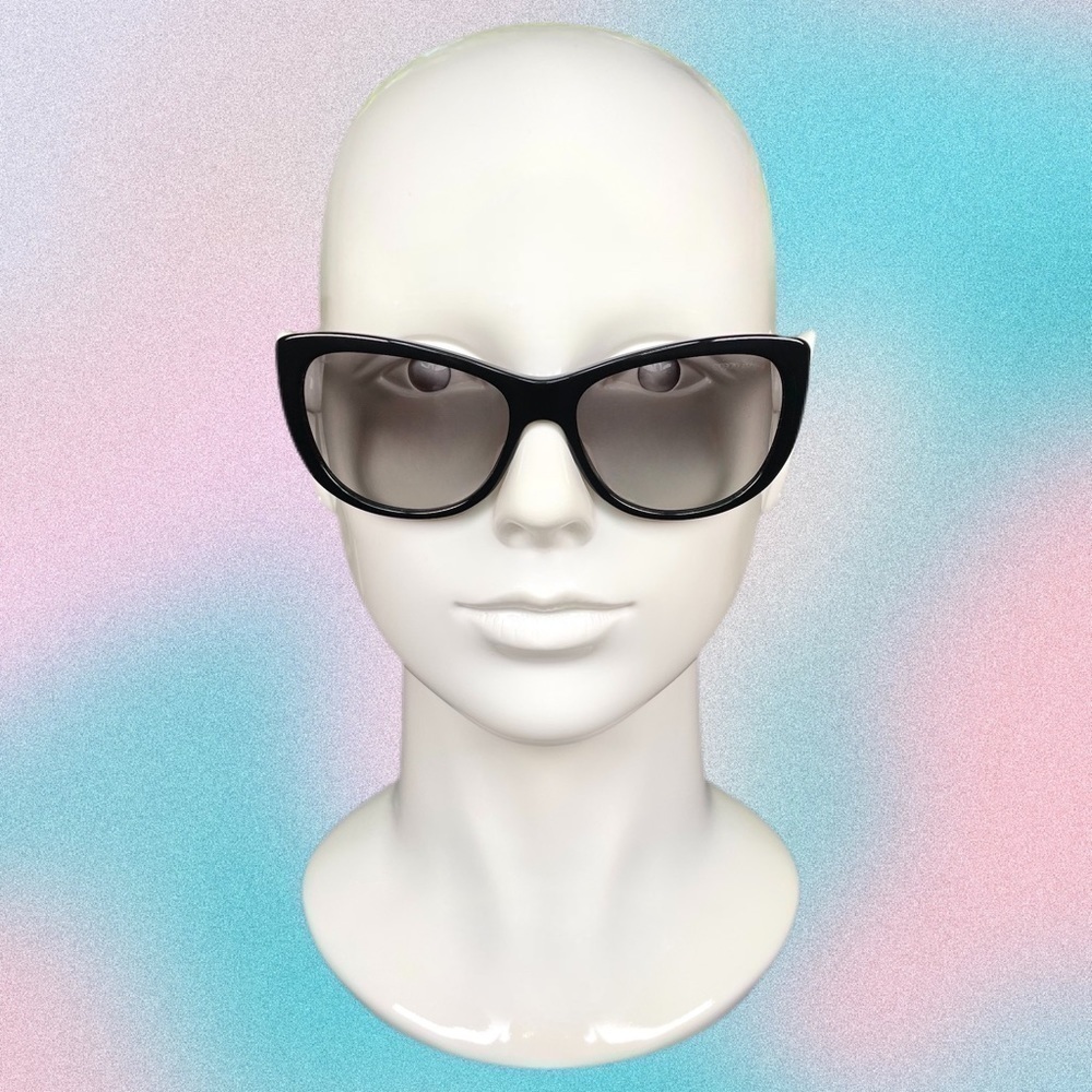 Giorgio Armani Sunglasses - Picture 9 of 16